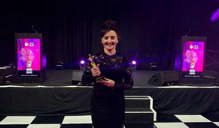 WINNERS Feature / Kath Sansom, former King’s Lynn journalist, recognised for Sling The Mesh campaign with She Inspires award